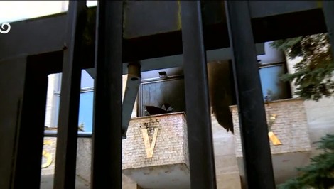 Za útok na Ruský dom v Prahe hrozí mužovi (57) osem rokov väzenia