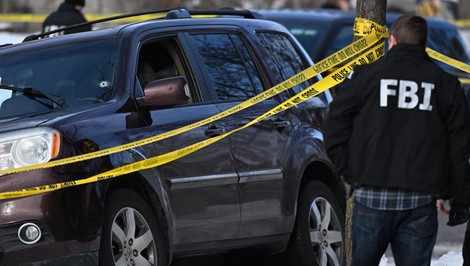 Imigračný agent v Minneapolise zastrelil ženu, podľa úradu sa ho snažila prejsť autom