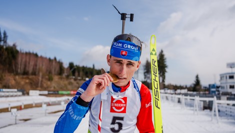 Biatlonista SKLENÁRIK sa stal MAJSTROM SVETA!