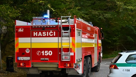 Nehoda na železničnom priecestí: Vlak na Orave narazil do auta