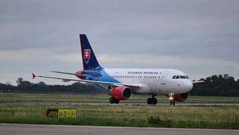 Slovensko aktivovalo evakuačné plány, minister vyzval občanov na registráciu