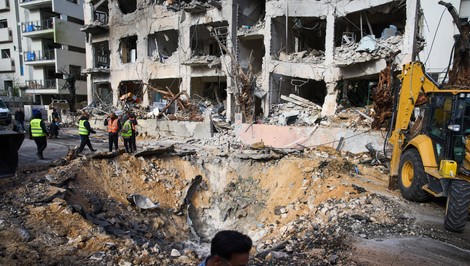 ONLINE: Irán cez noc vyslal balistické rakety na Izrael a izraelská armáda vyhlásila poplach