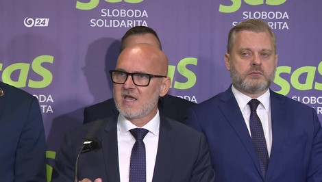 Gröhling poslal Magyarovi list. Žiada detaily o zvážaní migrantov aj osobné stretnutie