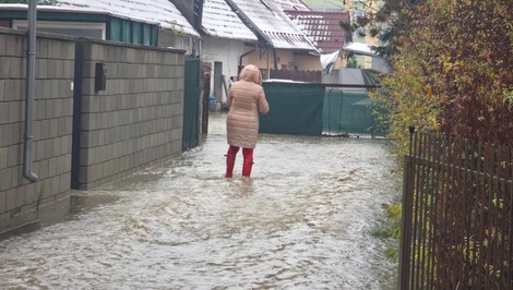 V okrese Žarnovica platí tretí stupeň výstrahy pred povodňou