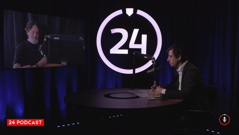 Sme v kaviarni: Blahoželáme disidentovi Blahovi