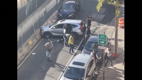 Incident v New Yorku: Federálni agenti postrelili muža s dieťaťom v aute