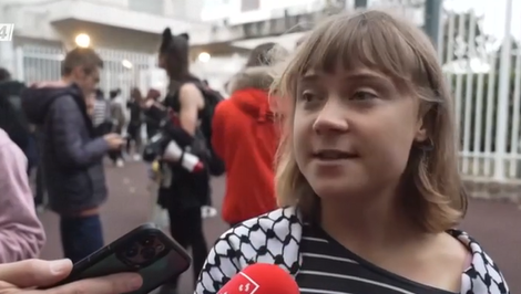 Francúzske školstvo v plameňoch: Študentské protesty naberajú na sile, pridala sa aj Greta Thunbergová