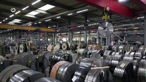 Slovenský priemysel v červených číslach. Máme najväčší prepad od konca roka 2022