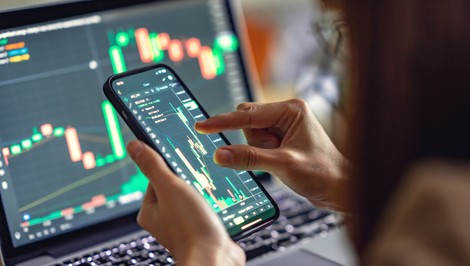 XTB analýza: Medzi investormi XTB vlani pribúdali najdynamickejšie Slovenky, prevažovali mladšie ročníky