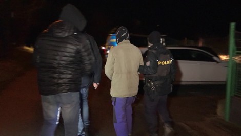 Únos chlapca otriasol Českom, matka spojitosť s únoscom odmieta