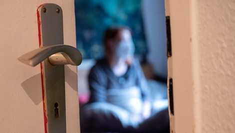 WHO hlási nárast nebezpečného vírusu. Prípady pribudli aj v Európe