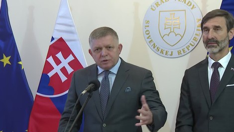 Probruselský aktivista, hovorí Fico o Magyarovi. Klamete, pán premiér, znie odpoveď spoza Dunaja.