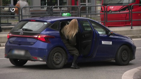 Taxikári naprieč Slovenskom vypli aplikácie a protestovali proti podmienkam
