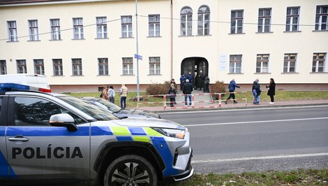 Žiak z Nového Mesta nad Váhom mal strieľať aj aj o deň skôr, polícia začala trestné stíhanie