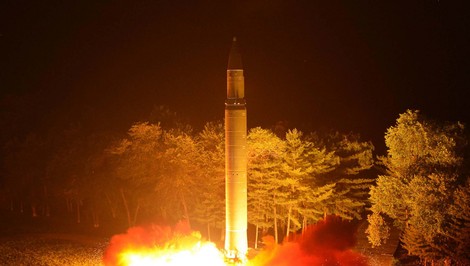 Severná Kórea opäť odpálila rakety, Soul vidí odvetu za hypersonické testy
