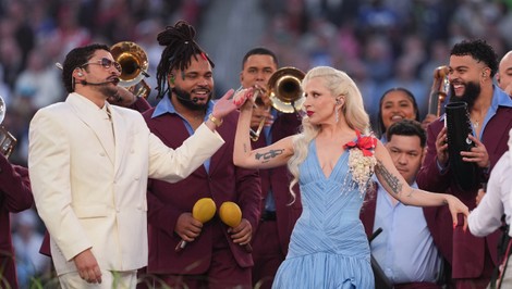 Bad Bunny ovládol Super Bowl. Trump zúri: "Jeho tanec je hnusný!"