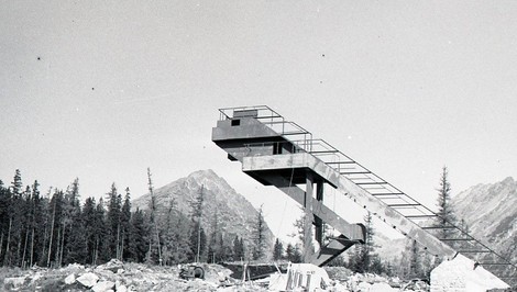 Spiaci gigant Tatier: keď sa na mostíkoch na Štrbskom plese písali dejiny