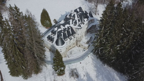 Po požiaroch ďalší problém. Do zámku Kunerad sa vlámali zlodeji