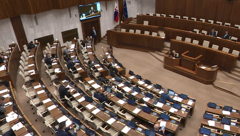 Opozícia tlačí na odvolanie ministrov. V hre je aj vyslovenie dôvery vláde