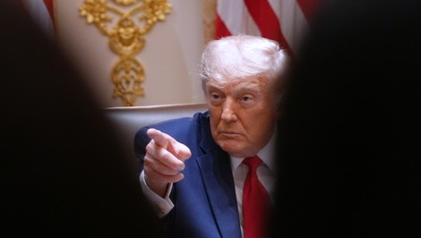 „Vyhodíme ich do vzduchu.“ Trumpove slová o Ománe vyvolali rozruch