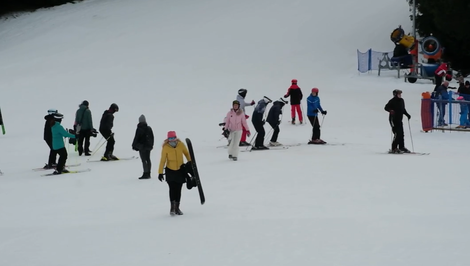Počasie brzdí strediská: Na ktorých zjazdovkách si budete môcť čoskoro zalyžovať?