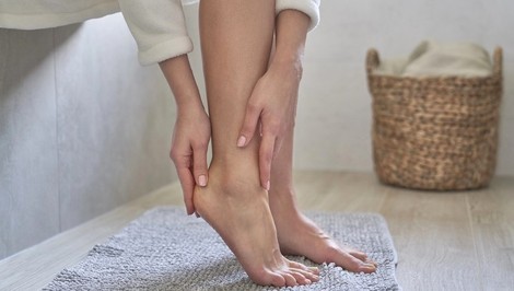 Pätová ostroha neskutočne bolí : Ako sa jej zbaviť bez operácie?