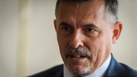 Just do it, ale len po slovensky. Machala prehovoril o úprave jazykového zákona