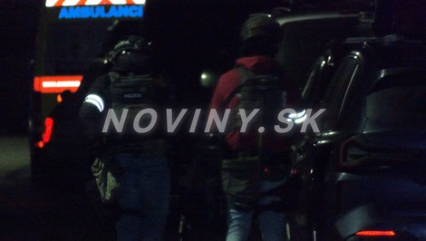 Viaceré zložky polície aktuálne zasahujú v obci Golianovo