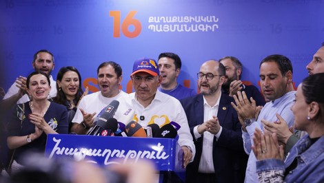 Voľby v Arménsku vyhrala strana premiéra Pašinjana. Sľúbil ďalšie zbližovanie so Západom aj EÚ