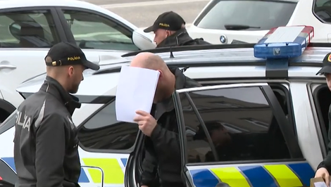 Z lovca zločincov je obvinený: PMJ-čkár skončil v putách kvôli nelegálnemu biznisu