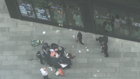 VIDEO: Žena na Times Square bodla dvoch ľudí, jednu obeť zabila
