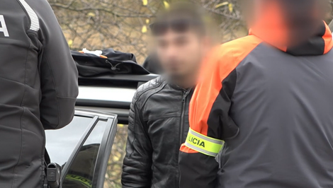 Pomalá jazda prezradila 20-ročného vodiča bez vodičského oprávnenia. Test ukázal viacero drog