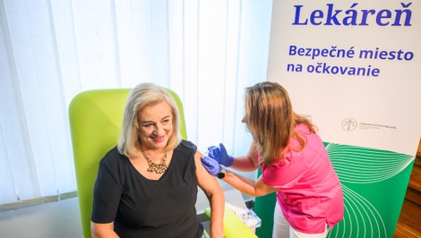 Proti chrípke sa viete dať zaočkovať už aj v lekárni. Počet záujemcov farmaceutov prekvapil