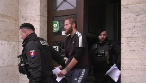 Maskovaný muž s nožom chcel vylúpiť lekáreň, skončil vo väzbe