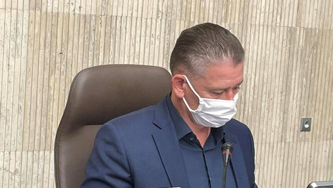 Minister vnútra Roman Mikulec skončil v nemocnici na infúziách