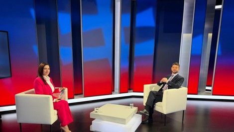 Šimečka v Politika 24 o statuse na Deň narcisov: Mrzí ma, ak sa to niekoho dotklo