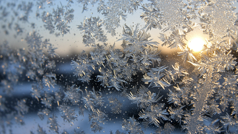 Vo väčšine okresov Slovenska hrozí mráz, teploty klesnú až na mínus šesť stupňov