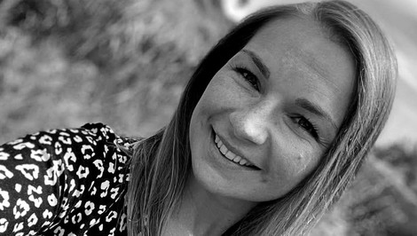 Zomrela česká moderátorka a mama malých dvojičiek Bára TLUCHOŘOVÁ (†37)