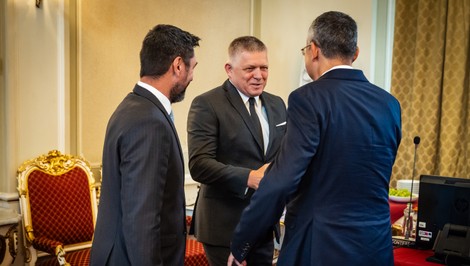 Rokovanie vlády po letnej prestávke: Schválila 19 bodov. Opozícia nešetrí kritikou