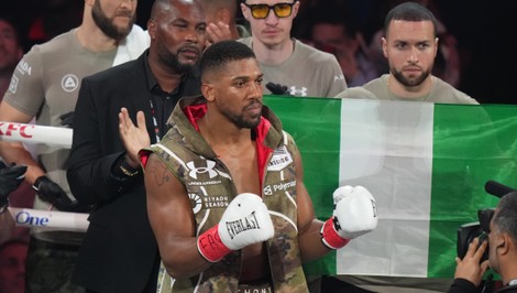 Smrteľná nehoda na diaľnici: Zranený je aj boxer Anthony Joshua