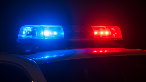 Vodič autom úmyselne narazil do ľudí, údajne zakričal „Alláhu akbar“