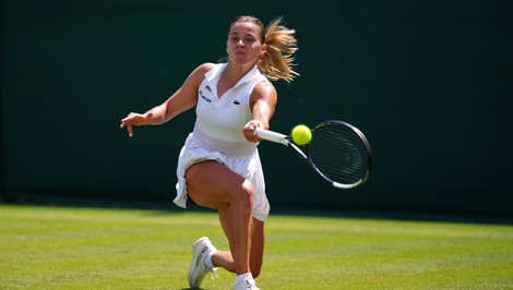 Odštartoval slávny Wimbledon, prvé prekvapenie medzi ženami