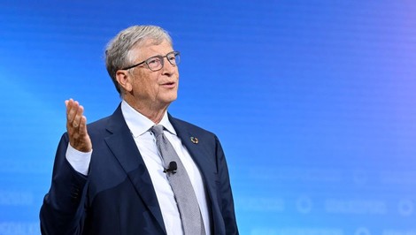 Bill Gates varuje: AI môže zabiť miliardu ľudí