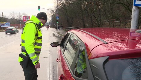 Vyhrážky zabitím aj nehody: Polícia mala počas Vianoc plné ruky práce
