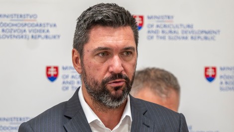 Takáč: Ľudia sa môžu radovať, že ceny sú nízke. Aká je realita?