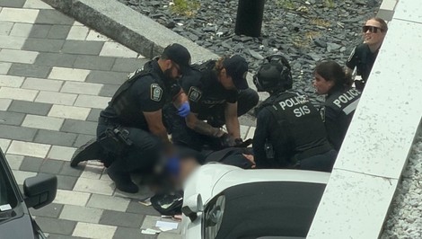 Streľba v židovskej štvrti v Montreale si vyžiadala tri obete. Zahynul aj policajt