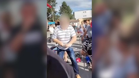 Útok barlou na Babiša: Invalidný dôchodca si odvolaním polepšil, peňažný trest mu nehrozí