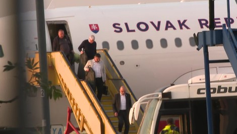 Vládny špeciál s delegáciou z Vietnamu pre poruchu skončil v Kazachstane. Jej členovia smerujú do Bratislavy "na vlastnú päsť"