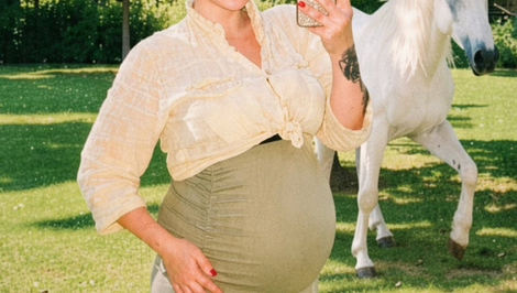 Kontroverzná česká influencerka urgentne hospitalizovaná! Vážne problémy krátko pred pôrodom!