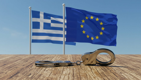 Grécka polícia v súvislosti s machináciami s agrodotáciami z EÚ zadržala 37 osôb